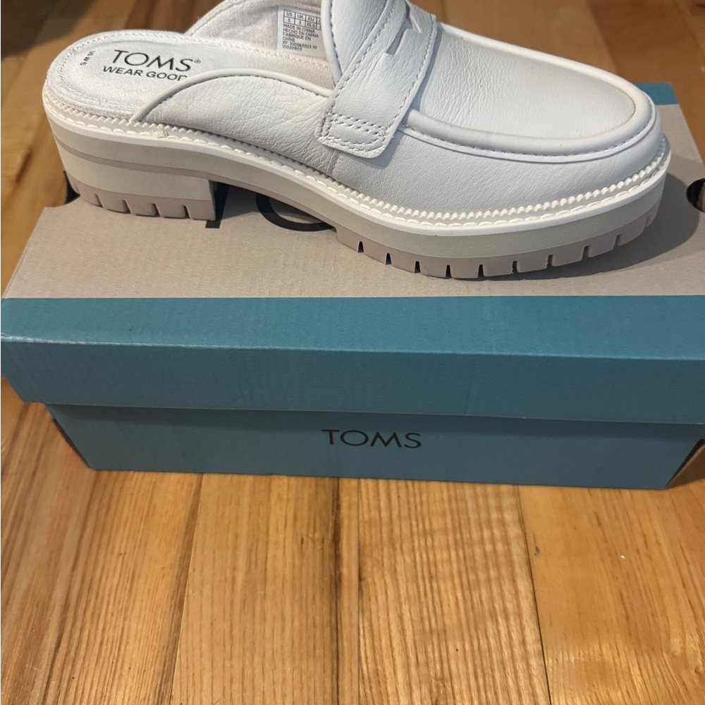 TOMS Cream Leather Slip-On Mules